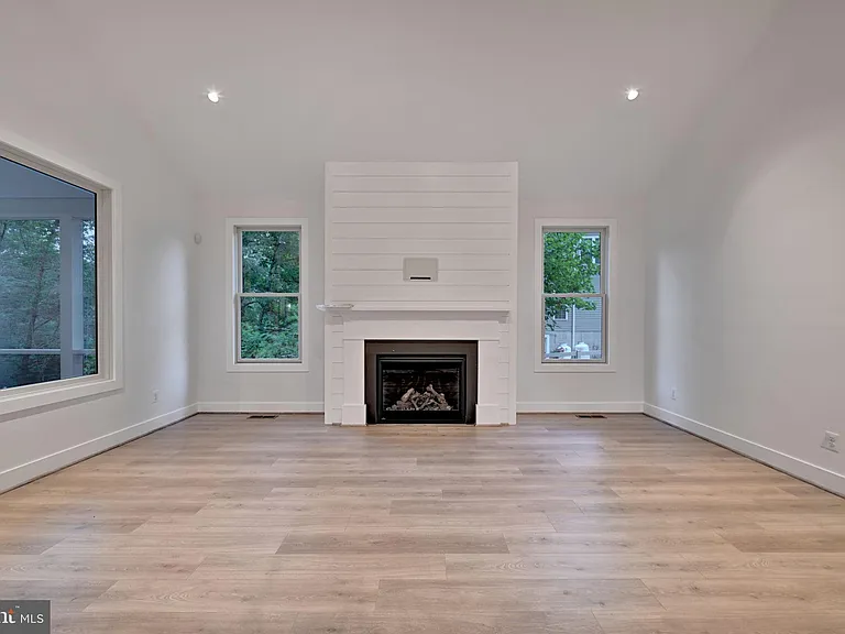8179 Bodkin Ave — Photo 15