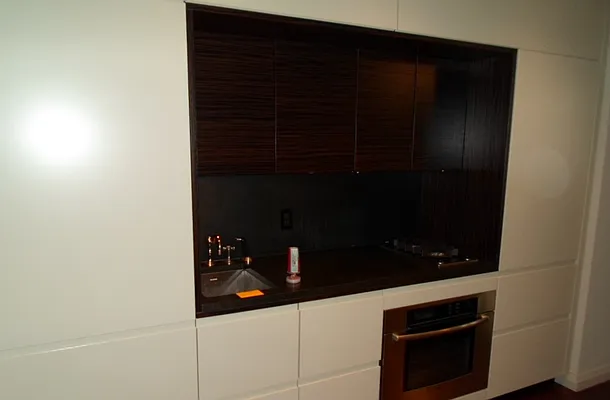 Sold by Manhattan Network Inc. | media 2