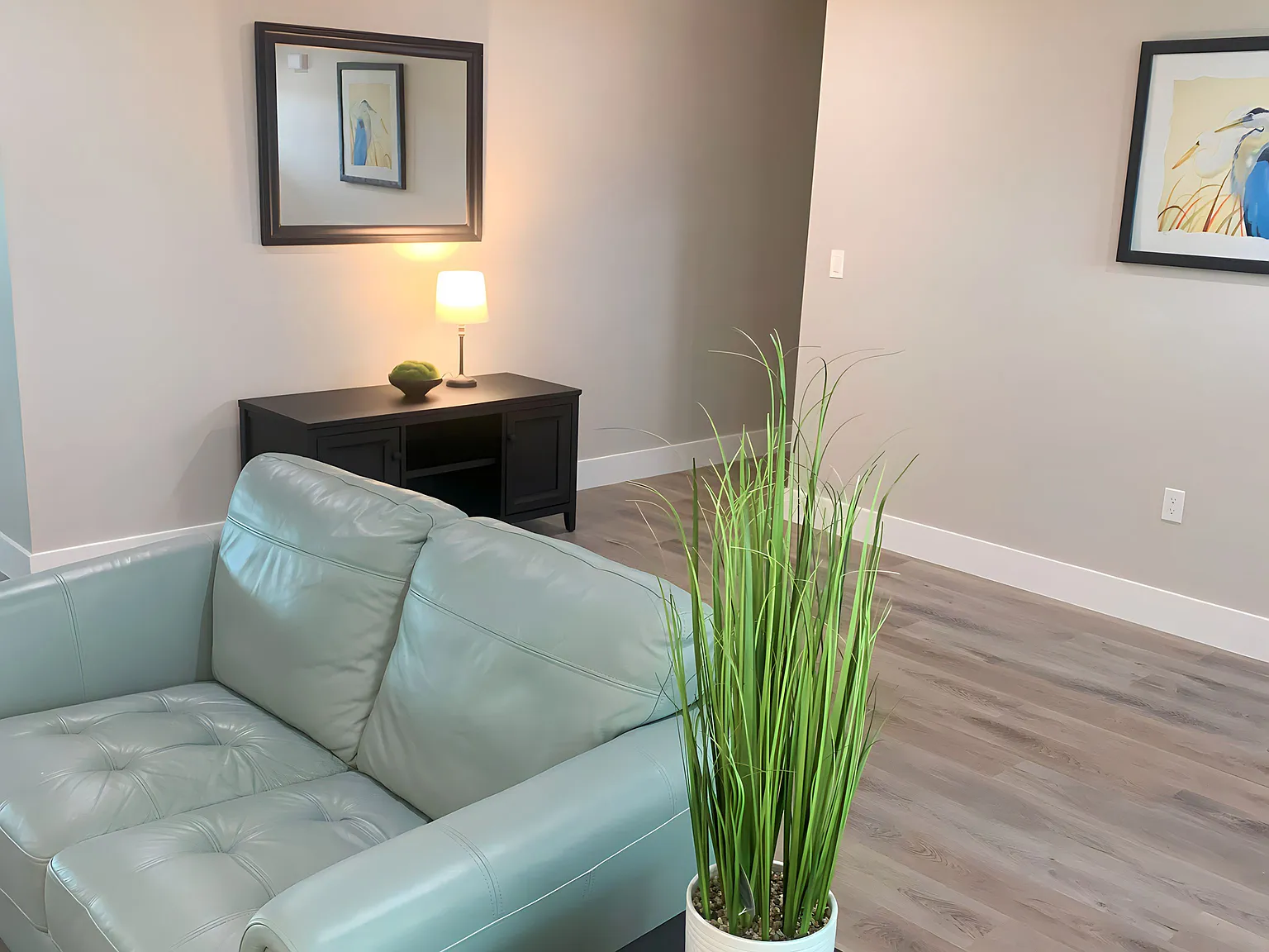 1 bed, 300 sqft, $1,200 — Photo 4