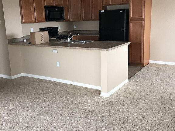 5th image of 9498 Ashbury Cir Unit 202