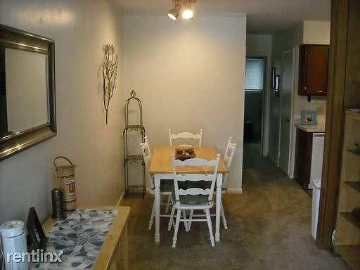 301 Dining room