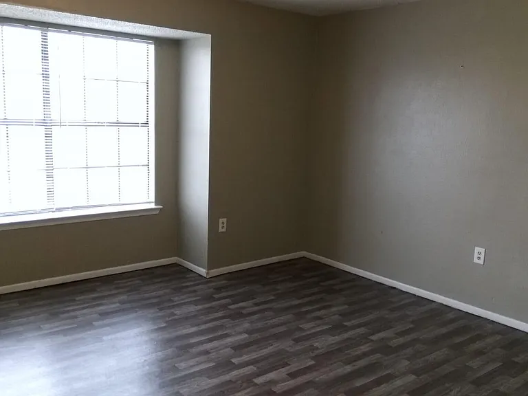 8506 Leake Ave #C — Photo 2