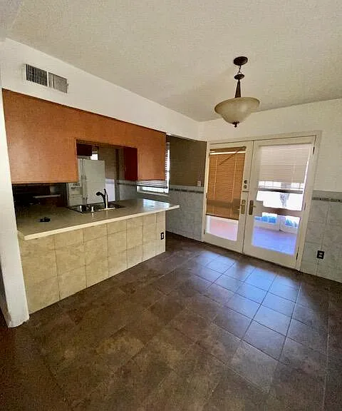 1587 Catham Cir — Photo 6