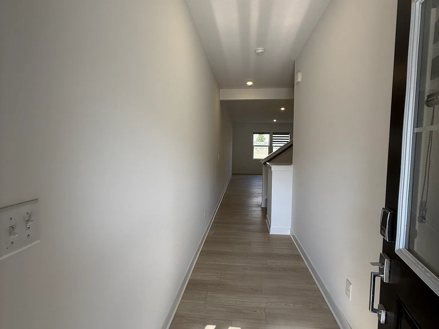 3 bed, 1814 sqft, $2,295 — Photo 4