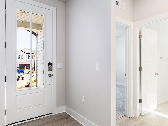 4th image of 204 Vaughan Farms Dr #73