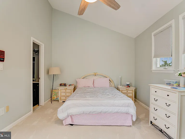 10219 Aspen Willow Dr — Photo 19