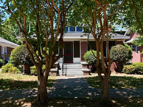 3rd image of 1109 Kinard Ct