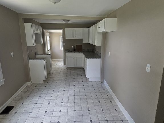 4th image of 4711 Dohn Rd