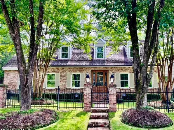 3 Pond Side Dr, Jackson, MS 39211