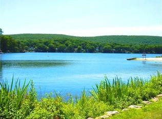 65 Sunset Rd, Ringwood, NJ 07456