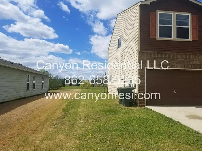 103 Dormont Dr NE — Photo 27