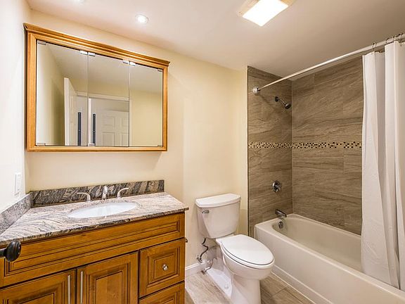 4th image of 767 Highland Ave #212S