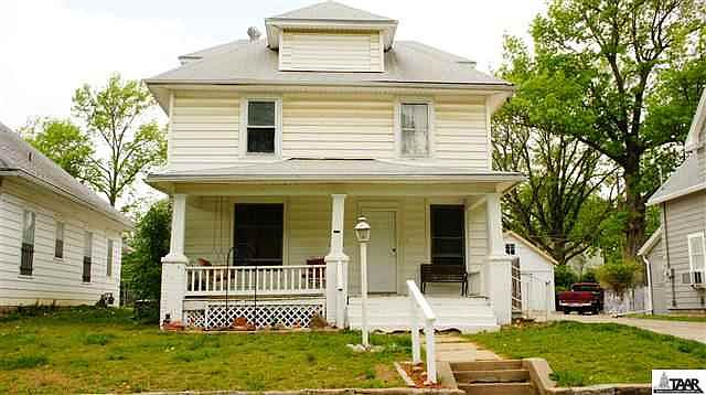 2nd image of 1125 SW Plass Ave