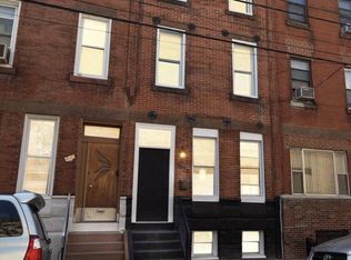 1928 S 15th St, Philadelphia, PA 19145