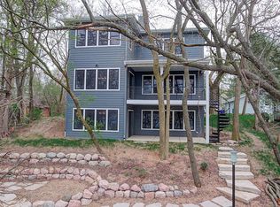 W362N7501 N Shore Dr, Oconomowoc, WI 53066