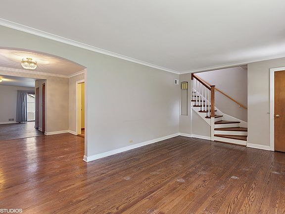 3rd image of 1821 N 75th Ct