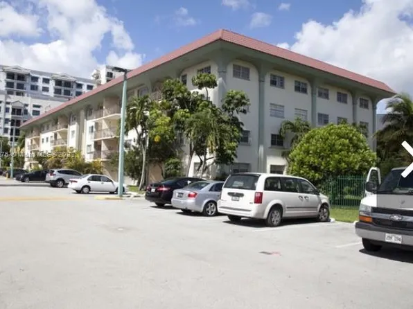 8101 SW 72nd Ave APT 211W, Miami, FL 33143