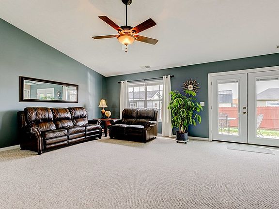 3rd image of 2348 Tradition Ave