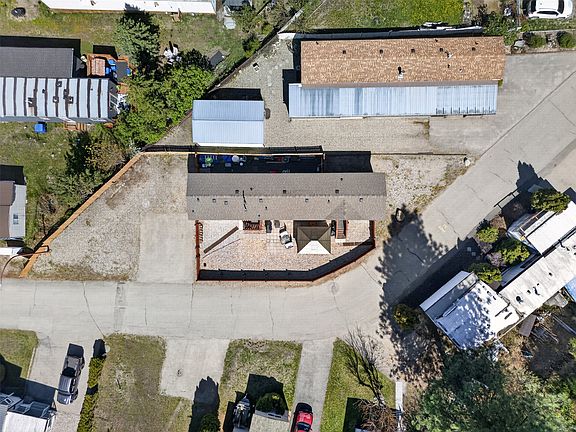 3rd image of 15401 Kalamalka Rd #172