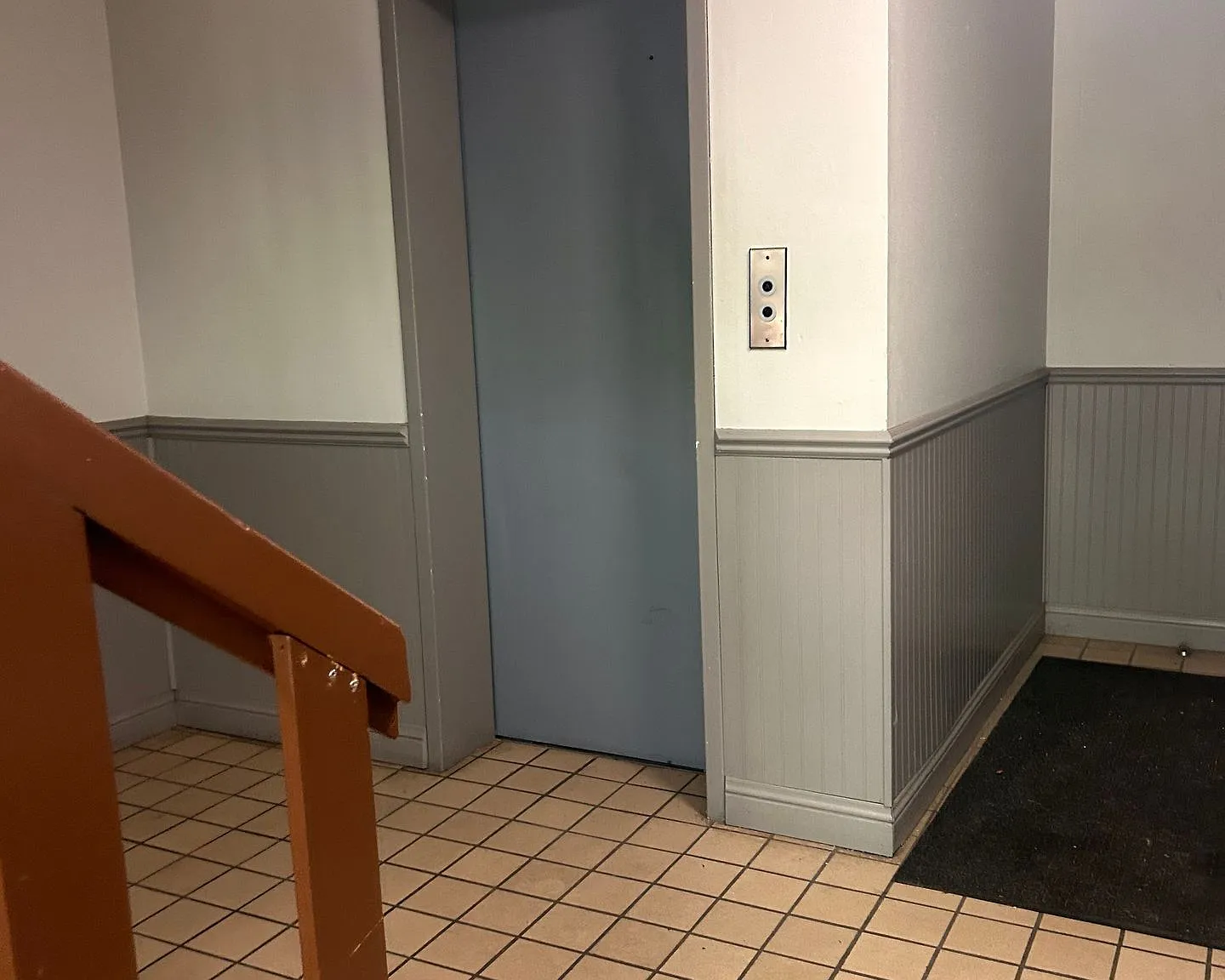 Newly Renovated 1 Bedroom Apartment Home in Upper East Side Milwaukee — Photo 3