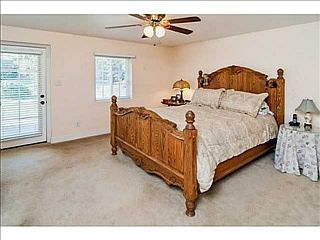 4th image of 2825 Bernardo Ave