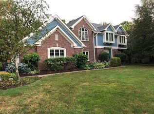 1543 Springmill Ponds Cir, Carmel, IN 46032