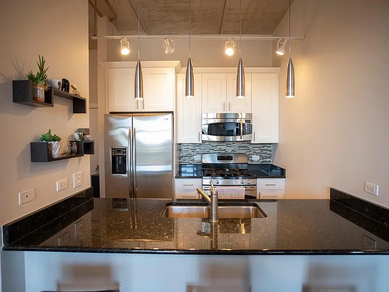 3245 N Ashland Ave #4D — Photo 8
