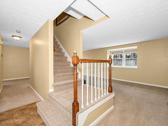 3rd image of 8 Fitzpatrick Circle