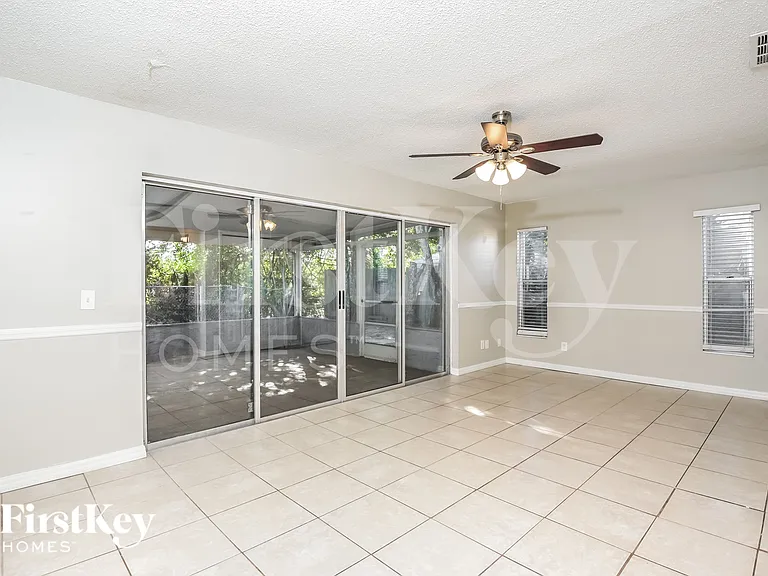 3105 Barna Ave — Photo 2