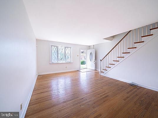 4th image of 2819 Glenview St