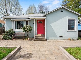 5 Lorraine St, Ukiah, CA 95482