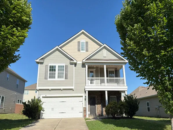 10426 Kempsford Dr, Charlotte, NC 28262