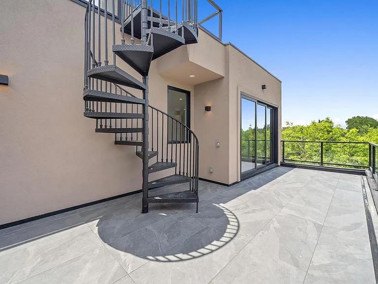 1403 Barton Hills Dr #1 — Photo 15