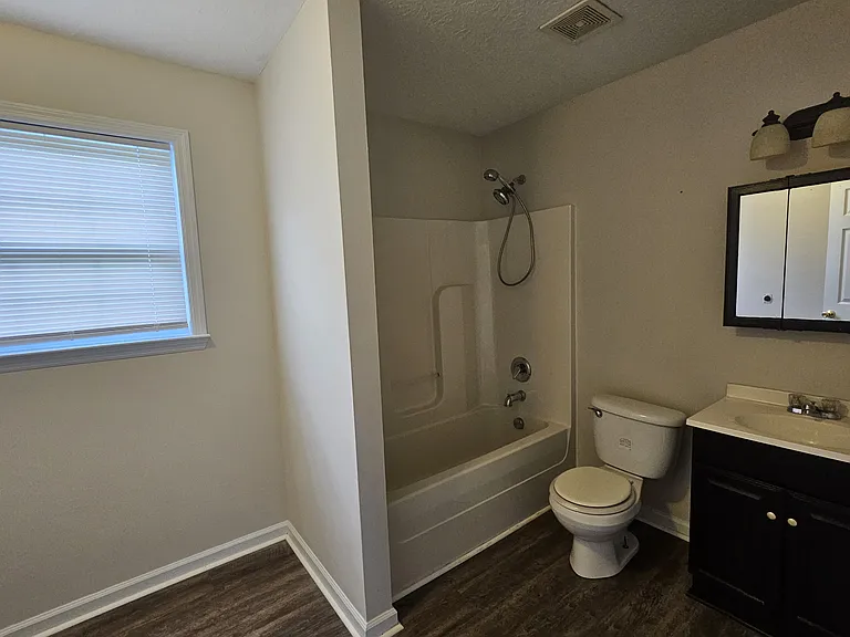 420 Orange St — Photo 12