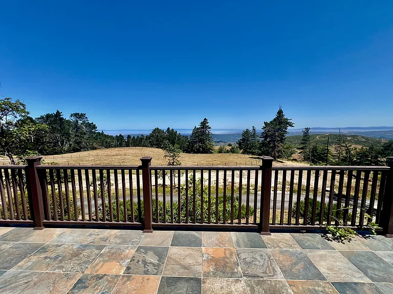 300 Corona Rd — Photo 44