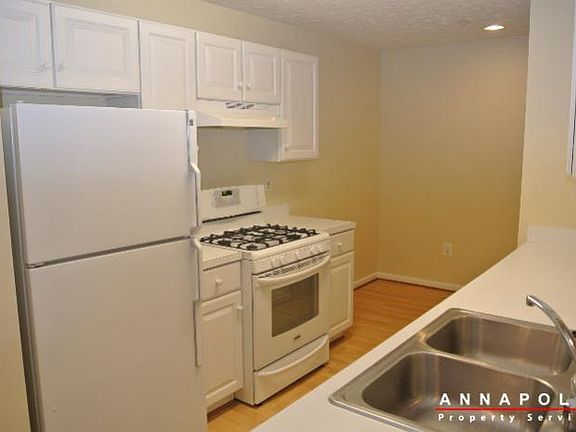 4th image of 651 Burtons Cove Way Unit 4