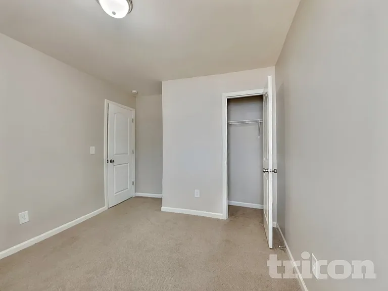 129 Ridgemoore Ct — Photo 14
