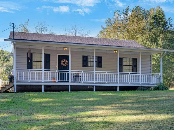 844 Bradley Ave, La Fayette, GA 30728