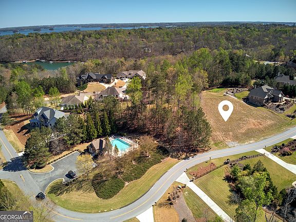 4th image of 6870 Bragg Rd