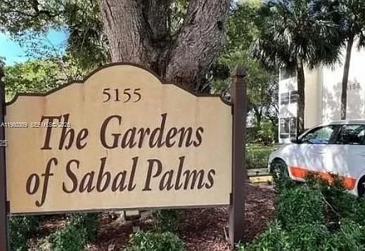 Gardens Of Sabal Palms — Photo 1