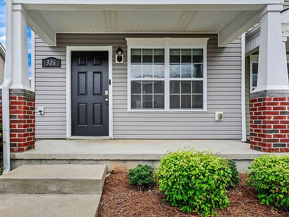 3rd image of 326 Sam Houston Cir