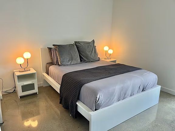 5th image of 151 SE 1st St APT 2111