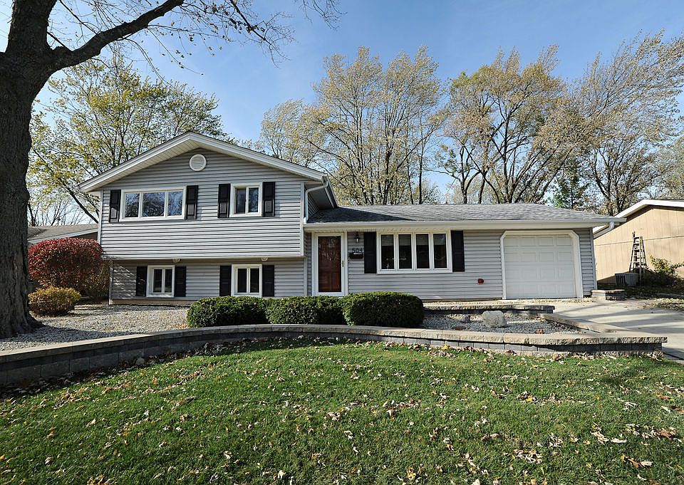 1st image of 504 Slingerland Dr