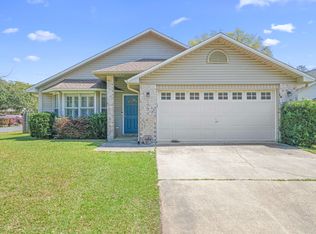 1731 Ivalea Cir, Navarre, FL 32566