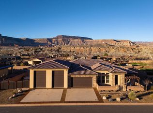 470 E Entrada Dr, Virgin, UT 84779