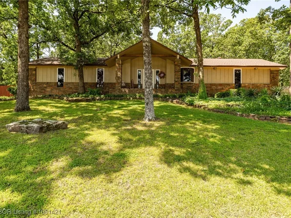 2900 Fincastle Dr, Fort Smith, AR 72908