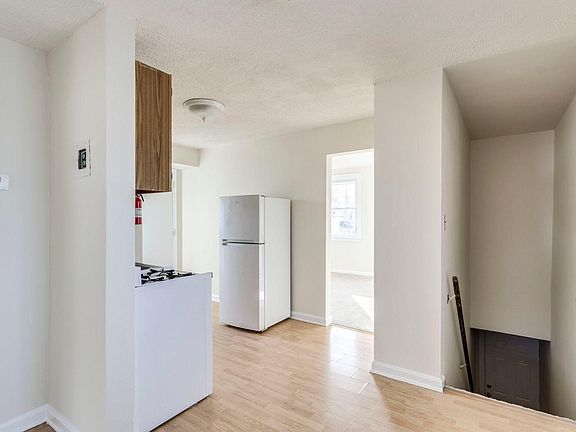 This is the other unit upstairs.