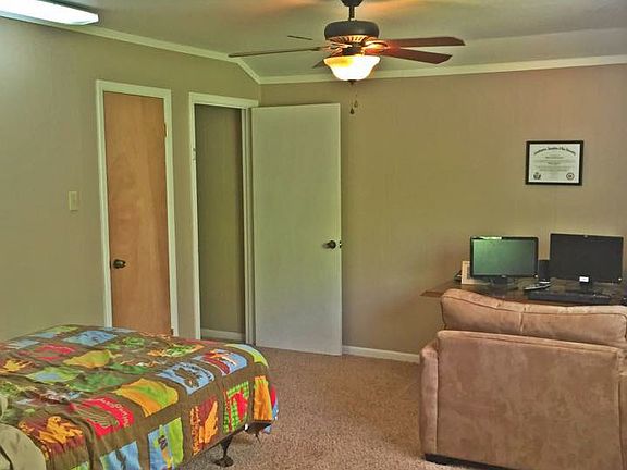 4th image of 123 Virginia Ave