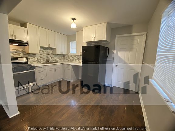 3rd image of 704 Chickering Ave
