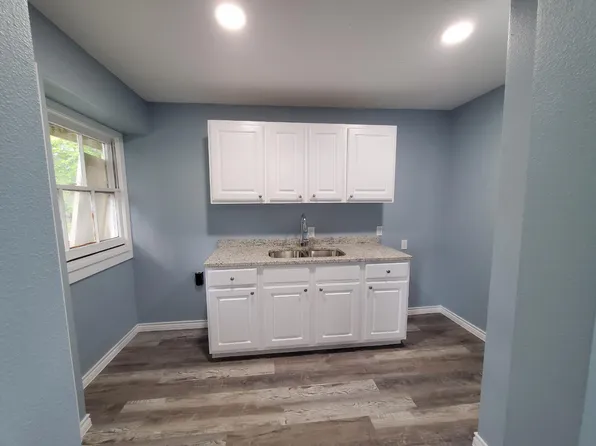 646 Glazebrook St #2, Corpus Christi, TX 78404